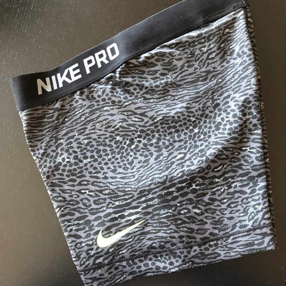 Nike Pro Combat Spandex Workout Shorts Small Grey